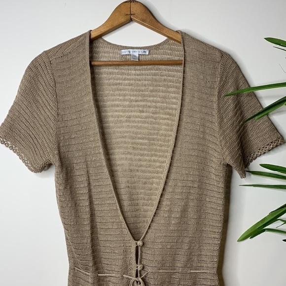 Cutter & Buck || Short Sleeve Sheer Loose Knit 3 Button Ribbon Belt Cardigan M - Picture 3 of 17